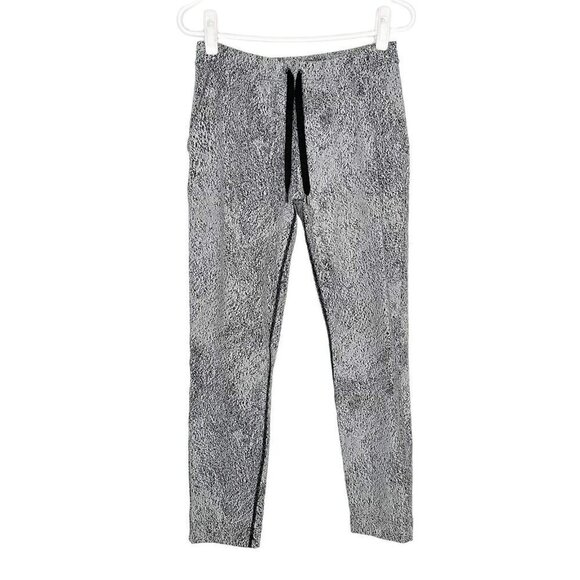 Lululemon Jet Pant Womens Size 4 Black White Jacquard Joggers - Picture 1 of 11
